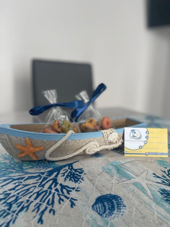 Casa Vacanze Manthy Posizione Centrale Bari Bagian luar foto